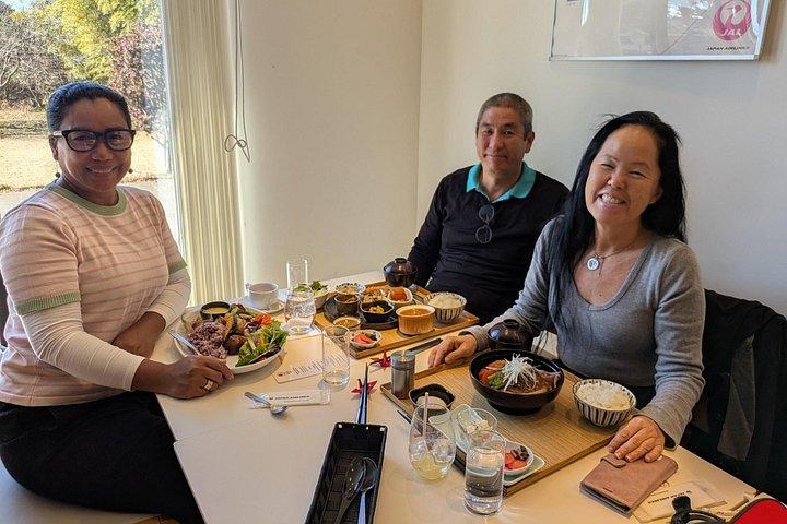 航空会社が提供した茶道と和食ランチ