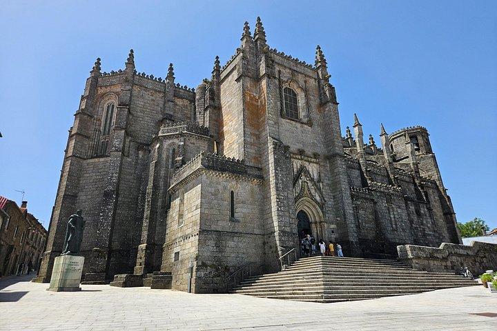 Transfer- Porto to Lisbon (or reverse) with optional stops
