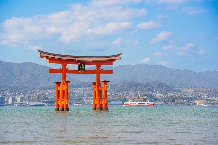 厳島神社＆フェリーで行く広島・宮島日帰り旅行