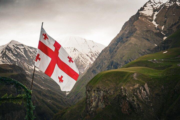 Hoogtepunten van de Kaukasus-Jinvali, Ananuri, Gudauri, Kazbegi (groepsreis)