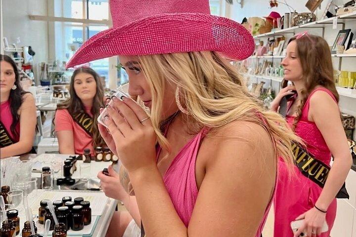 Crea il tuo Profumo Personalizzato o Workshop di Colonia a Nashville