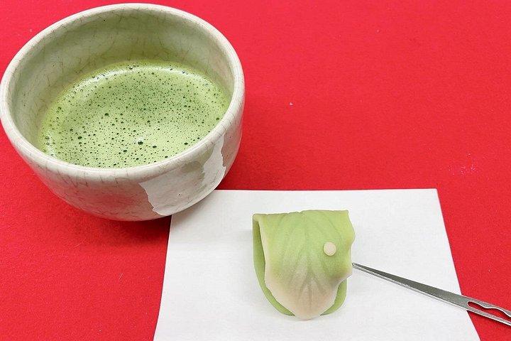 Japanese Calligraphy Experience in Tokyo