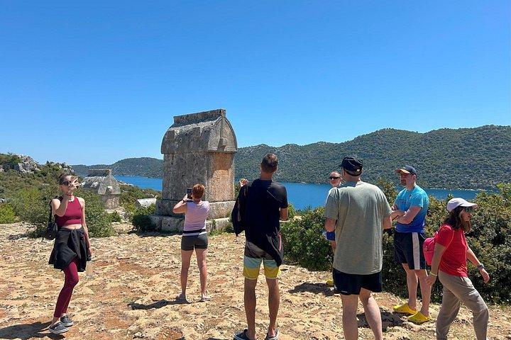 デムレからケコバへの毎日のボート旅行