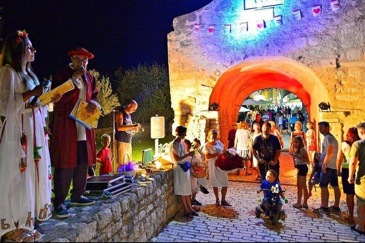 Tour en Cabrio: Old Town Nin, Casa de la Sal y Viñedos Reales