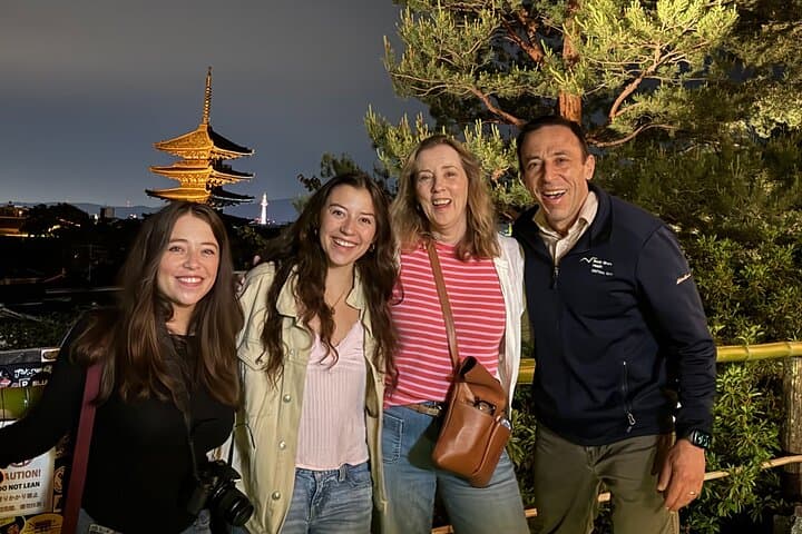 Kyoto Magical Night English Tour: Gion & Fushimi Inari Shrine