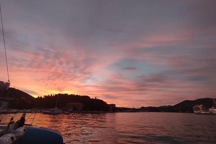Sunset Catamaran Tour da Cidade Velha de Dubrovnik