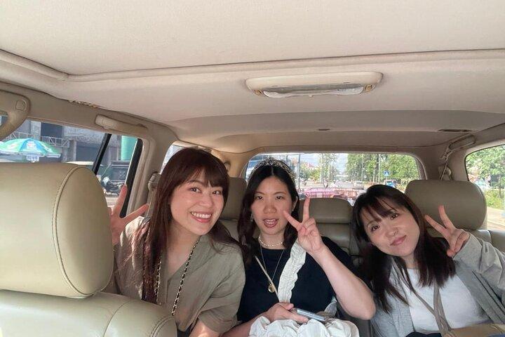 シェムリアップからバッタンバン車またはバンへのプライベートシティ送迎