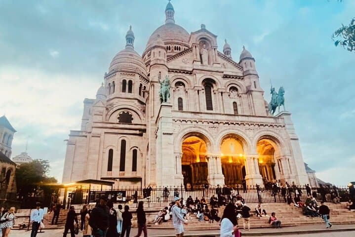 Montmatre and Sacré Coeur Spectacular Highlights Walking Tours