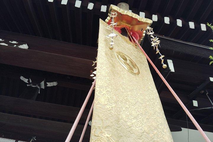 京都： 下鴨の聖なる森で歴史を歩く