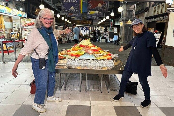 Privéexcursie aan de wal van Shizuoka: Sushiles in de haven van Shimizu