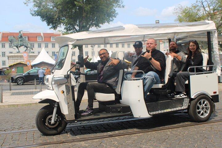 Lisboa: Personalize Sua Visita Guiada Privada com a Eco Wheels Tours