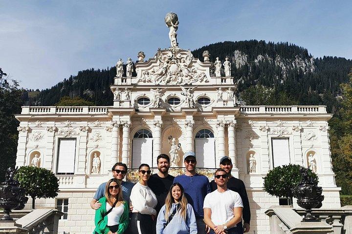 Munich: Private Neuschwanstein, Linderhof Alpine Tour via Austria