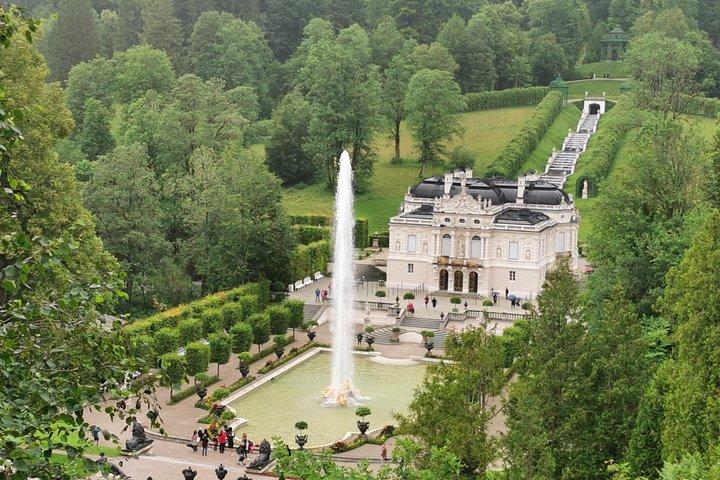 Munich: Private Neuschwanstein, Linderhof Alpine Tour via Austria