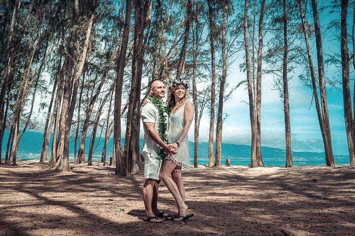 写真家とマウイビーチで婚約