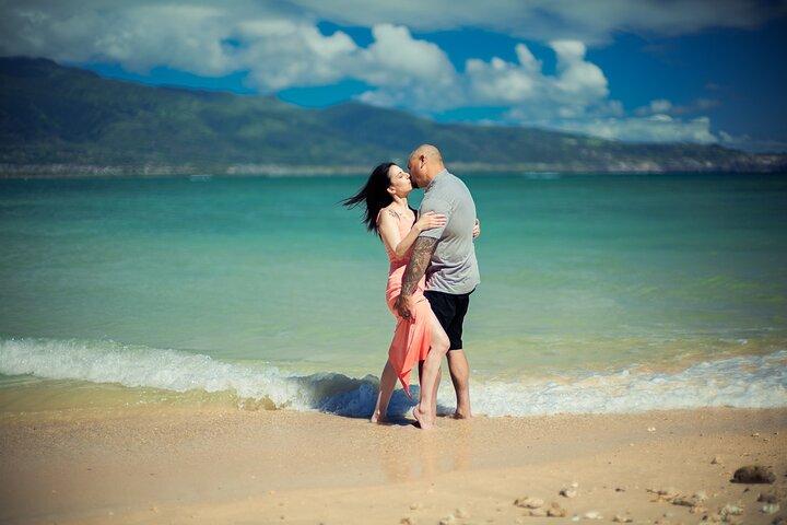 写真家とマウイビーチで婚約