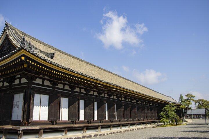 京都： 1,001体の三十三間堂の観音像