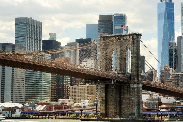 Brooklyn Bridge and Dumbo: A Self-Guided Walking Tour
