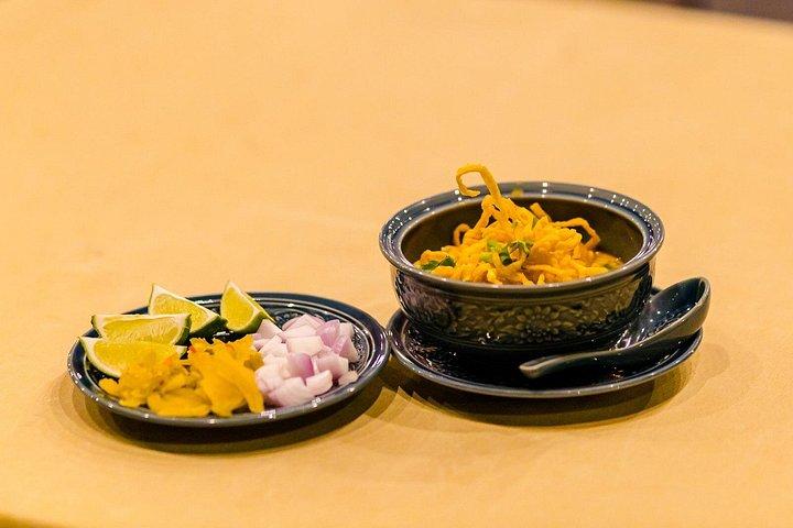 チェンマイ・カーントークディナー＆カルチャーショー体験