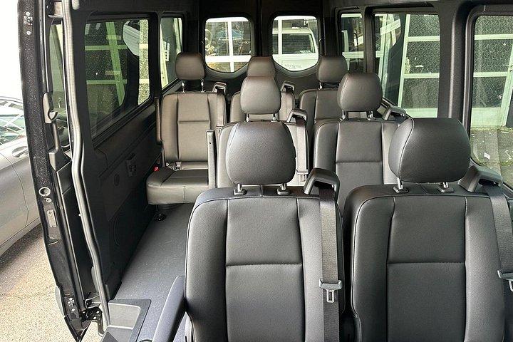 ベルリンVIPツアー - 運転手とガイド付きのプライベートバスツアー