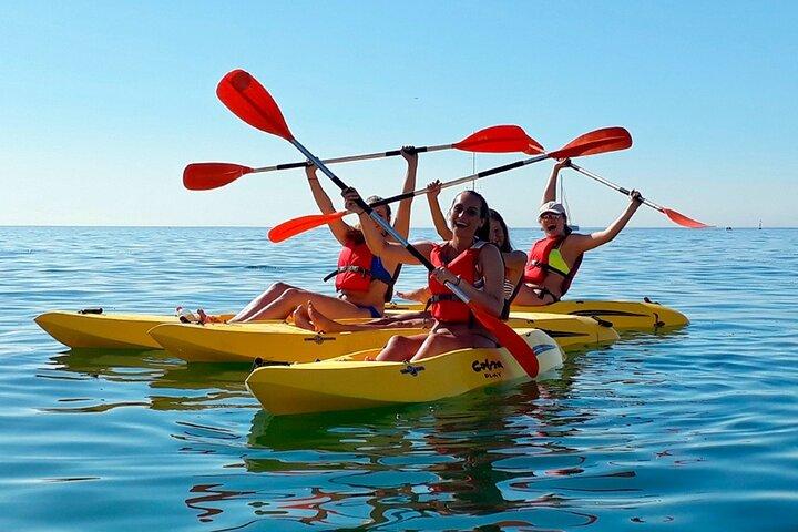 Groep Schilderachtige Zee Kajakken in Cascais, Lissabon