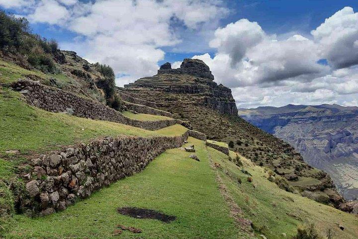 Private Excursion to Waqrapukara Archaeological Site from Cusco