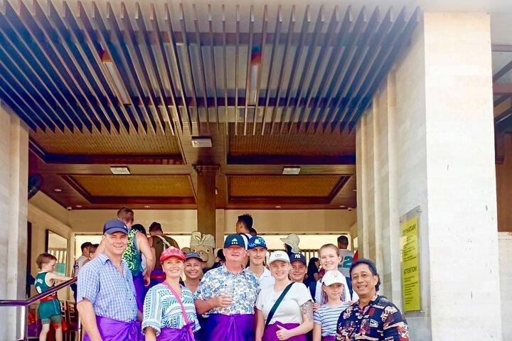 ウルワツ寺院入場とケチャファイヤーダンスチケット