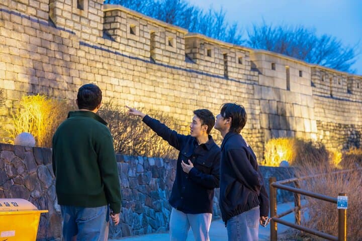 Seoul : Night Hidden Gems Walking Tour