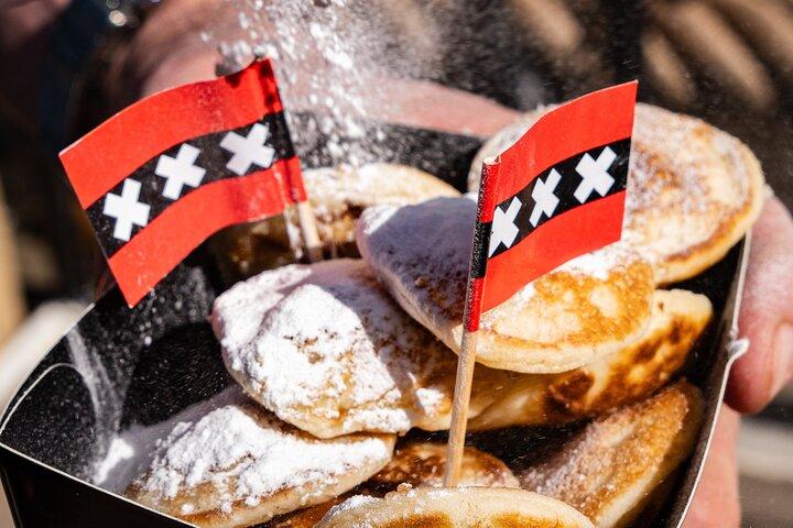 オランダのミニパンケーキ付きアムステルダムボートツアー