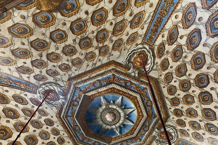 Kensington Palace: Private Walking Tour with Blue Badge Guide