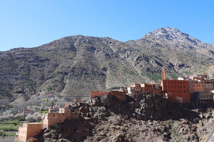 2 - Day Atlas Mountains Trek : Valle de Azzaden hasta Imlil vía Tizi Mzik