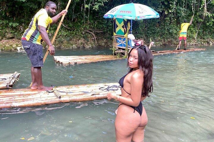 Bamboo River Rafting & ridning i Montego Bay