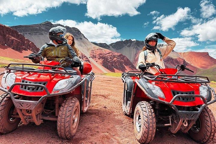 DE de Cusco : Colorful Mountain Quads + Red Valley