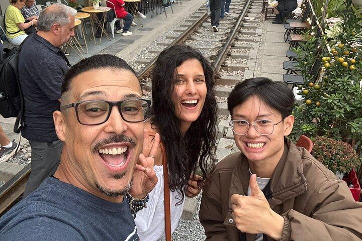 Hanoï privé Walking Street Food et Train Street Trip