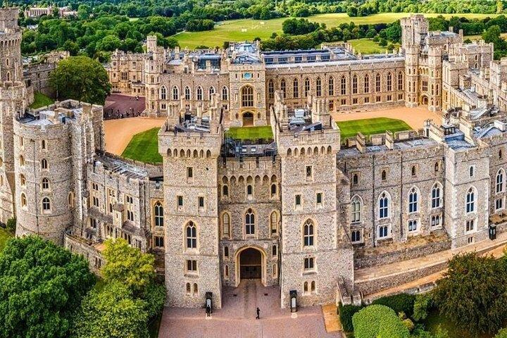 De Londres: Visite guidée d'une journée du château de Windsor en train