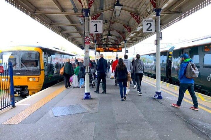 De Londres: Visite guidée d'une journée du château de Windsor en train