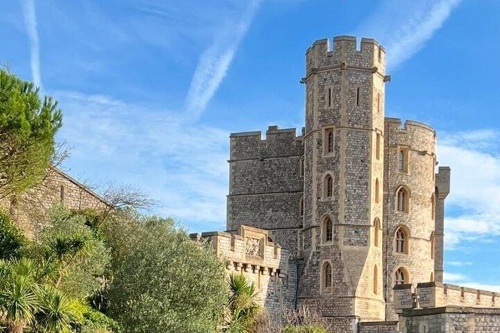 De Londres: Visite guidée d'une journée du château de Windsor en train