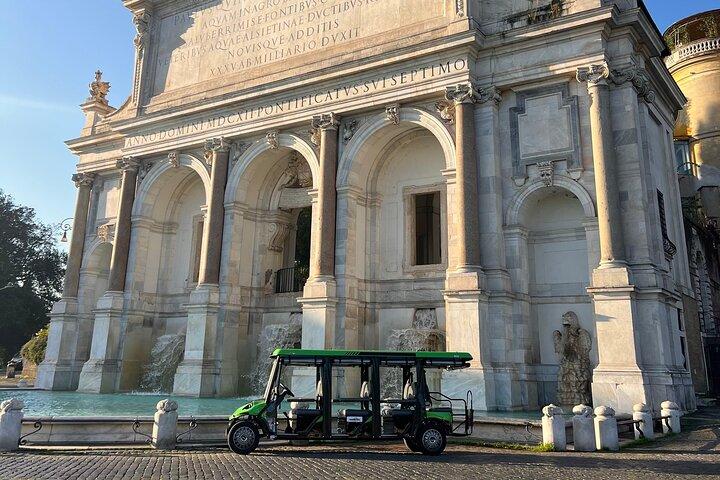 ジェラート付きローマファミリーゴルフカートツアー