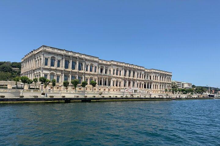Experience Istanbul: Scenic Bosphorus Cruise with Lunch&Breakfast