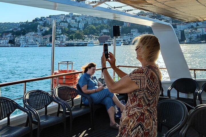 Experience Istanbul: Scenic Bosphorus Cruise with Lunch&Breakfast