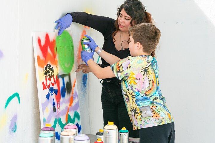 Entrada Direta: Wynwood Walls Spray Paint on Canvas Art Class