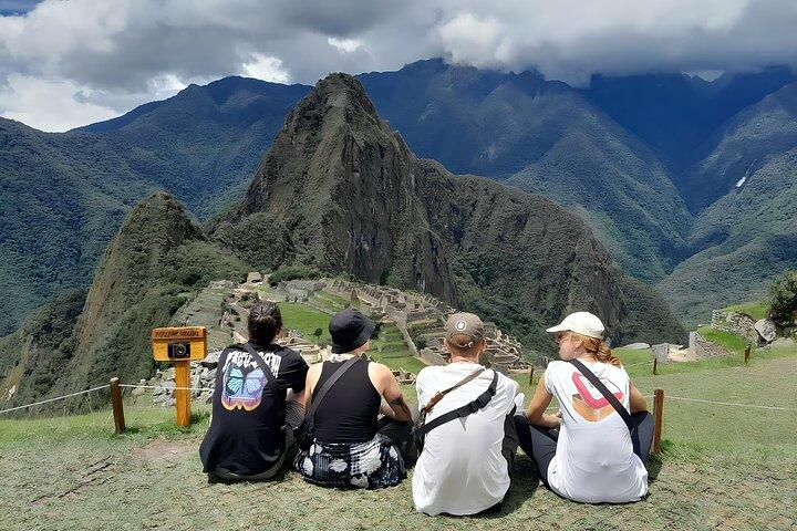 Machu Picchu Full-Day Tour by Train from Cusco – All Inclusive