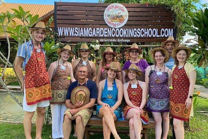 Kochabendkurs Chiang Mai Besuchen Sie den Bio-Garten und -Markt