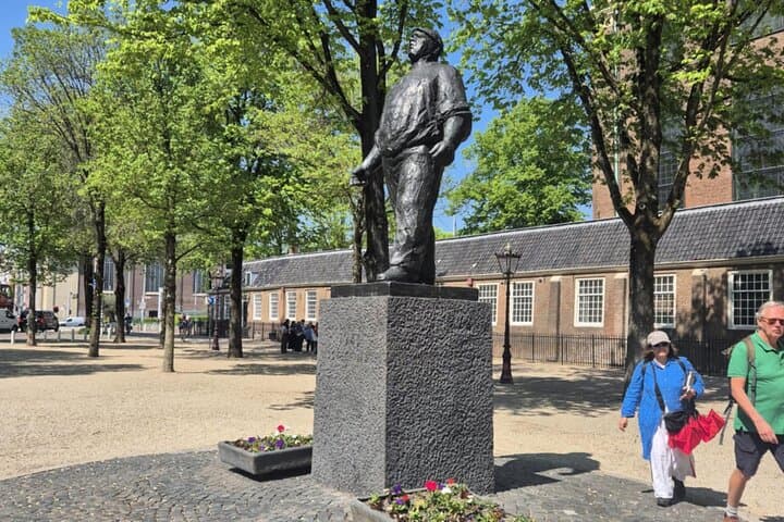 Anne Frank Walking Tour in Amsterdam