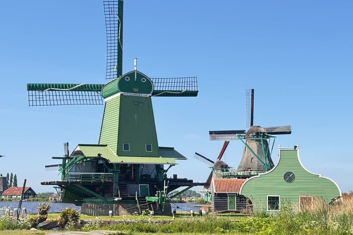Escape Amsterdam: E-Bike to Zaanse Schans Windmills & Zaandam