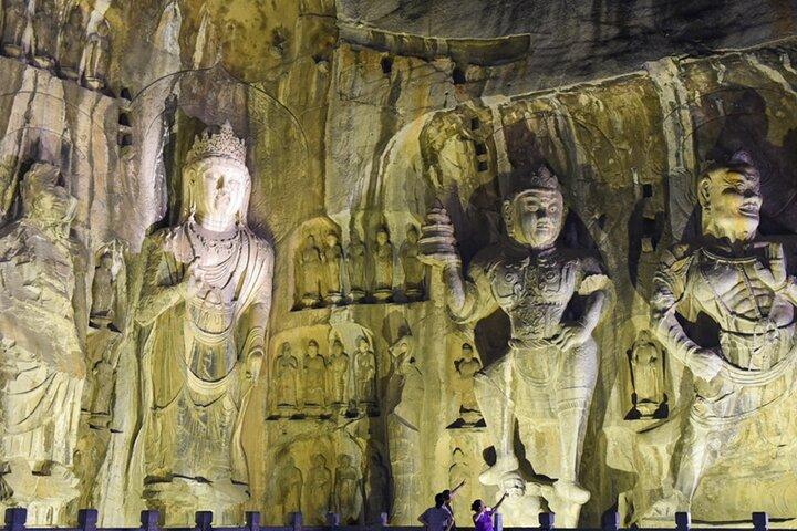 Visite nocturne des grottes de Luoyang longmen avec guide