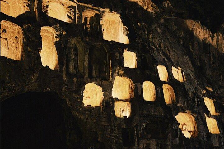 Visite nocturne des grottes de Luoyang longmen avec guide