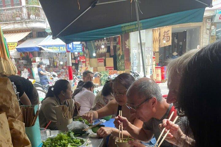 Chef-Led Hanoi Street Food Experience