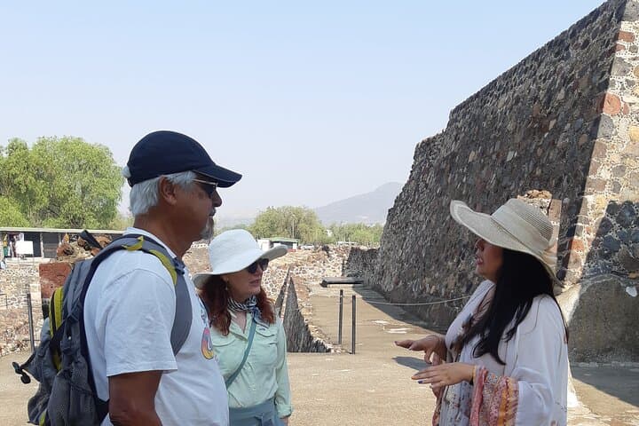 Early VIP experience in Teotihuacan