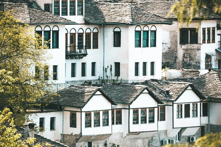 Tour de un día por Albania Meridional Gjirokastër Përmet y Vlora