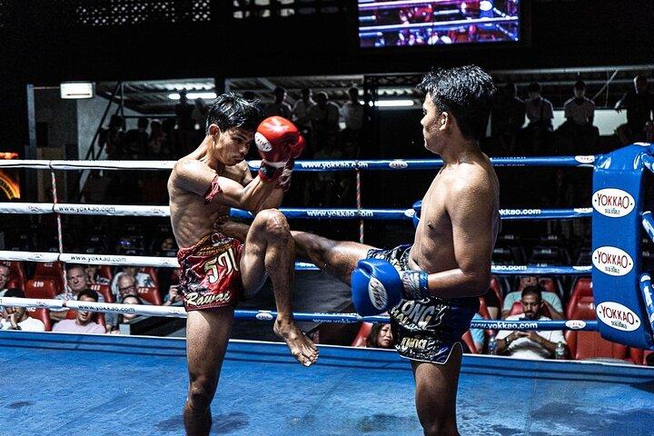 プーケット発パトンボクシングスタジアムのムエタイ戦士ナイト